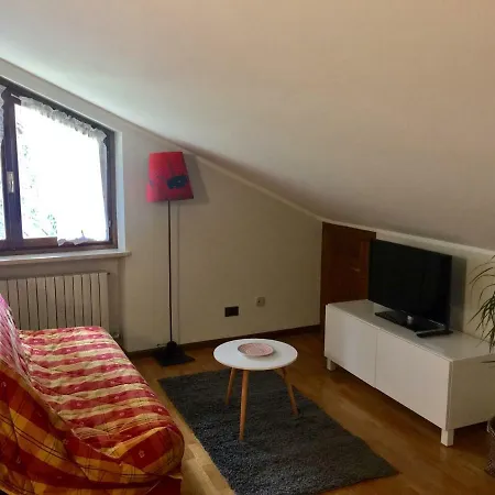 Cretaz Apartman *